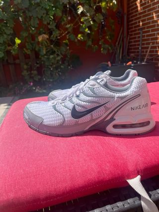 Zapatillas Nike Air Max nuevas (precio negociable)