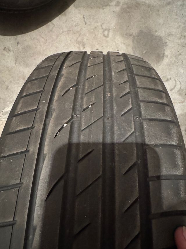 UNA Rueda Laufenn 195/55R16 87V