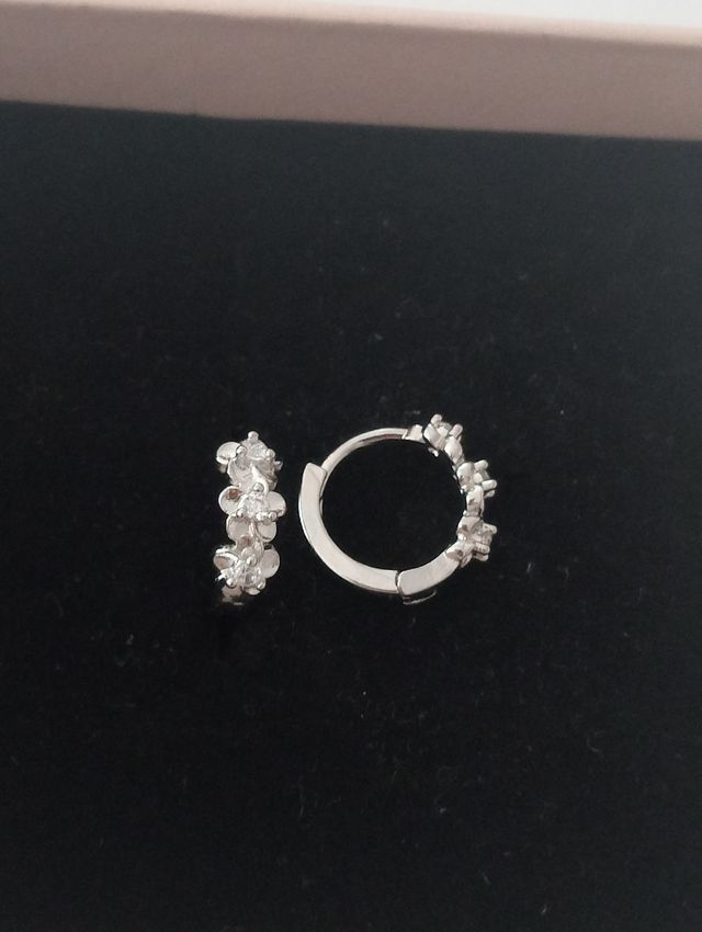 Pendientes de Plata pequeños con flores