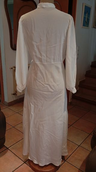 Vestido seda antiguo.