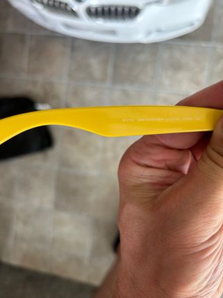 Occhiali da sole Ray-Ban marroni e gialli