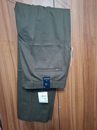 Pantalón verde oliva hombre talla 44