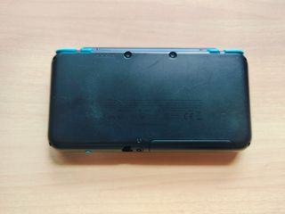 Consola New Nintendo 2DS XL Azul y Negra