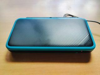 Consola New Nintendo 2DS XL Azul y Negra