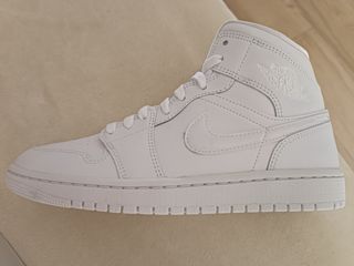 Zapatillas Jordan 1 Mid blancas