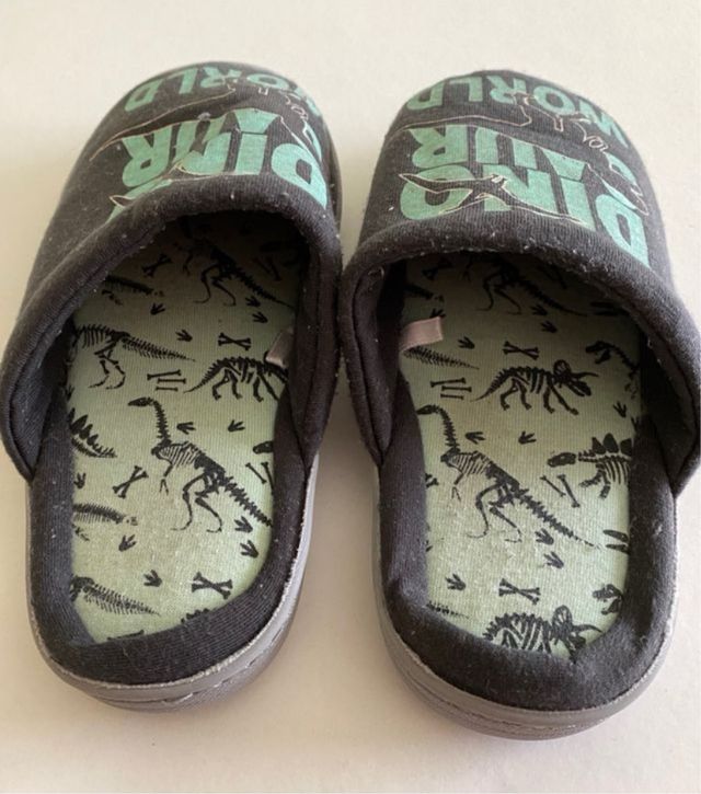 Zapatillas de casa talla 30