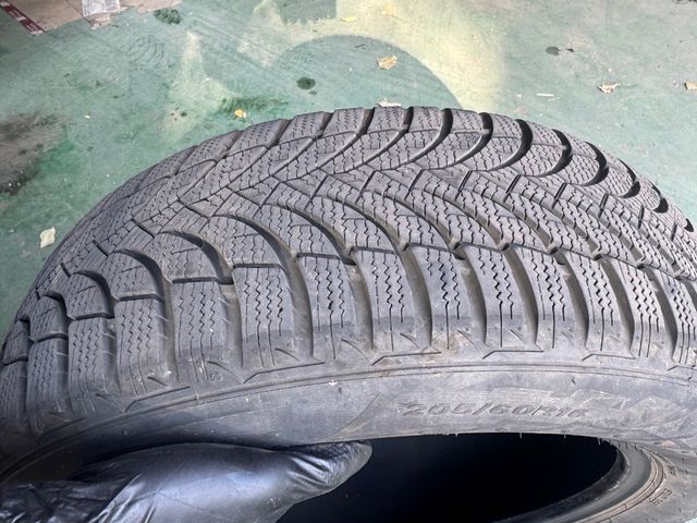 2 Neumáticos Nexen 205/60R16 92H