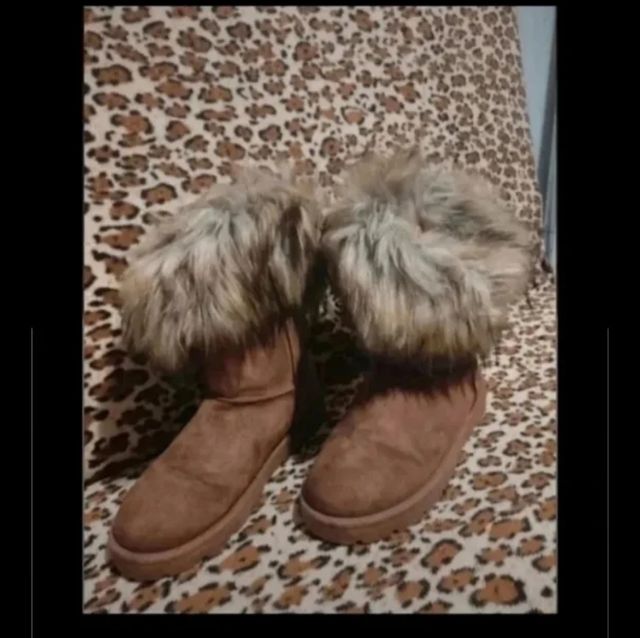 Botas Marrón Pelo Sintético