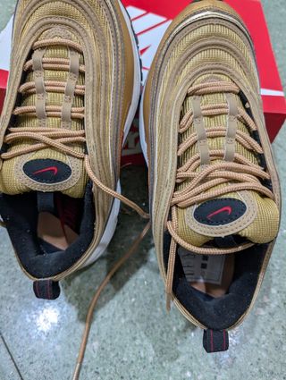 Nike Air Max 97 - Zapatillas doradas