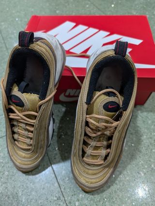 Nike Air Max 97 - Zapatillas doradas