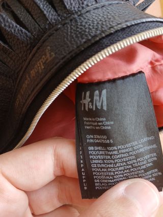Bolso bandolera negro flecos H&M