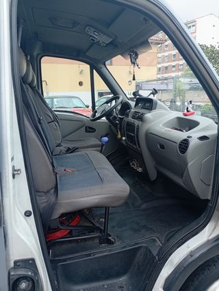 Renault máster 2.5 dci 120cv Se escuchan ofertas