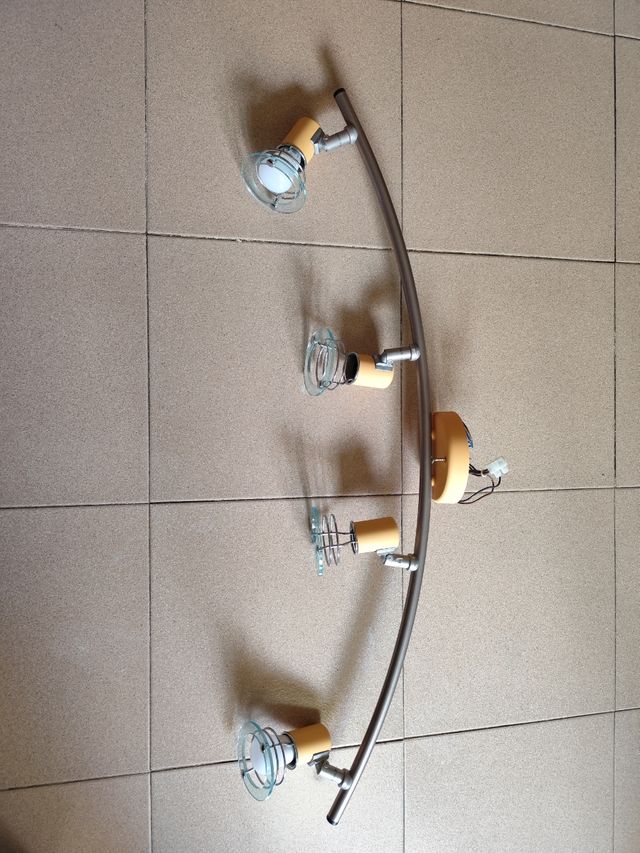 Lampara curva 4 luces