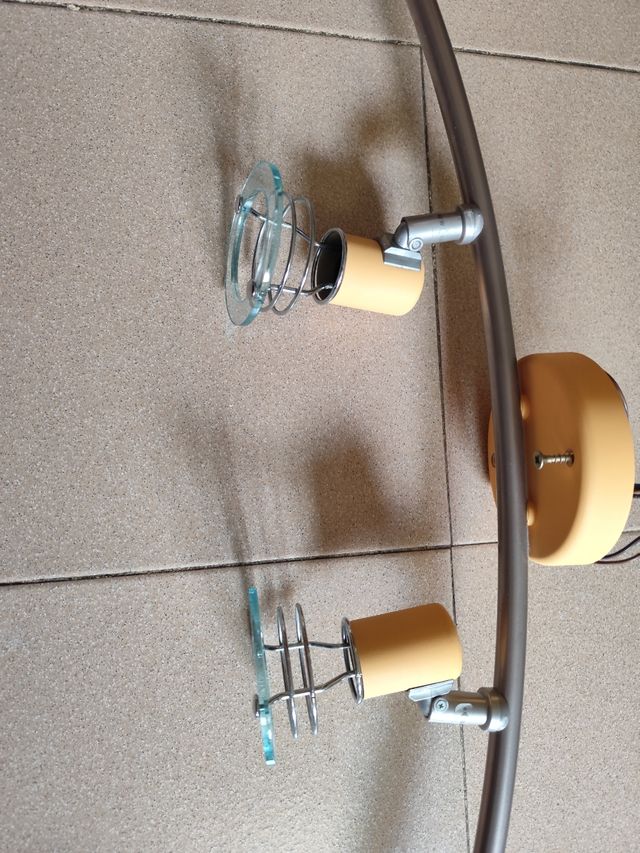 Lampara curva 4 luces