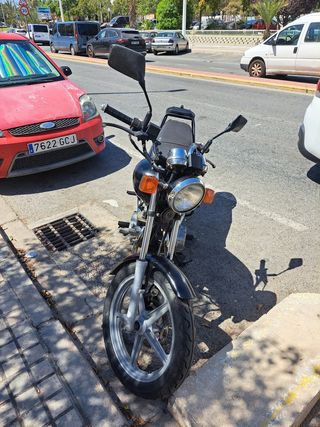 Honda CB 250 Two Fifty - Moto