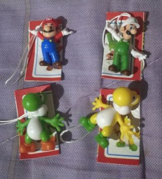 Kinder joy super mario 2025 lotto 4pz personaggi