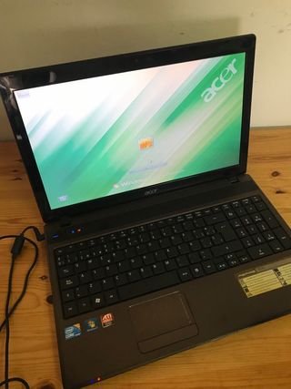 Portátil Acer Aspire - Negro/Rojo