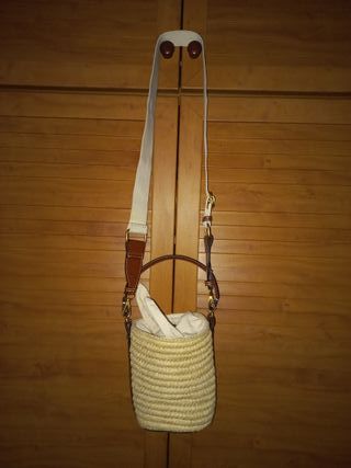 Bolso de rafia de Zara