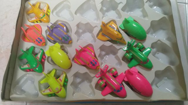 12 Aeroplanini Giocattolo