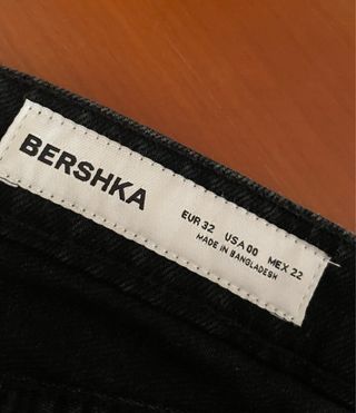 Mini Falda Vaquera Bershka - Negra