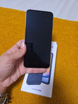 Samsung Galaxy A25 5G + fundas.