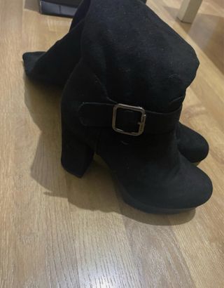 Botas altas negras tacón