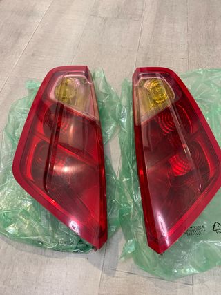 Pilotos traseros Fiat Grande Punto