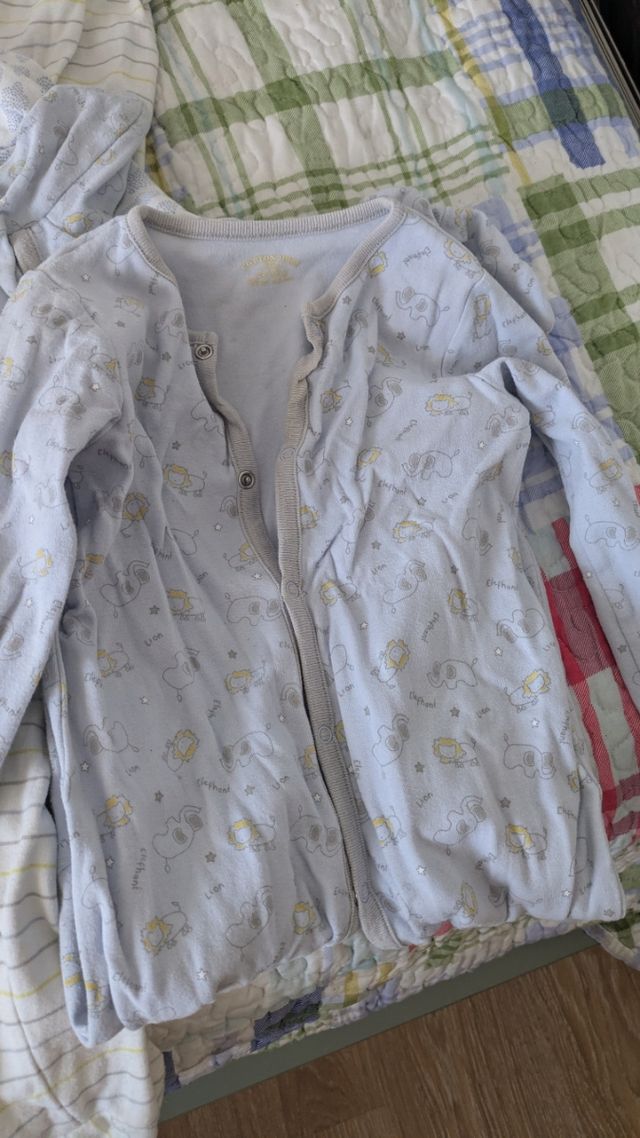 4 Pijamas bebé cuerpo entero