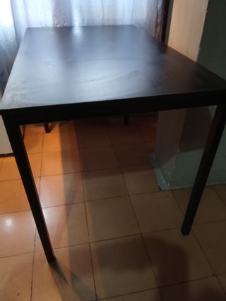 Mesa IKEA negra - Comedor