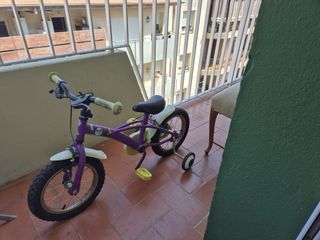 Bicicleta niña 12" usada