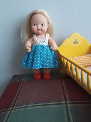 Muñeca Barriguitas y Cuna