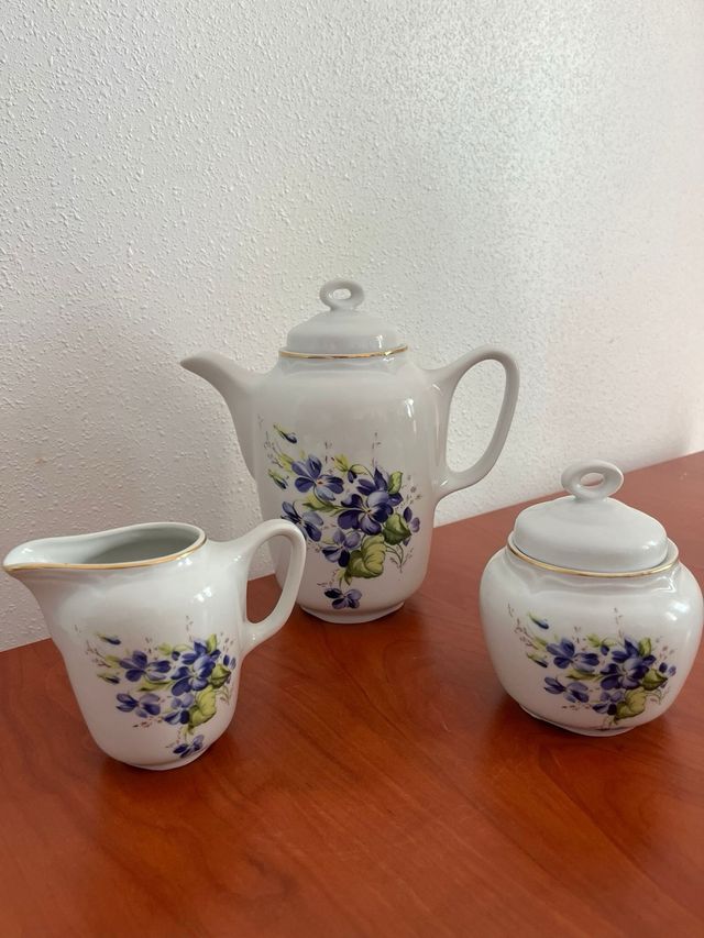 Juego café porcelana 12 tazas