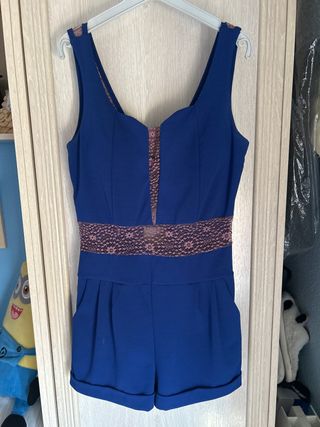 Mono corto azul marino y rosa