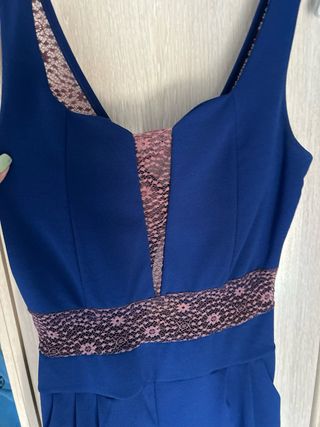 Mono corto azul marino y rosa