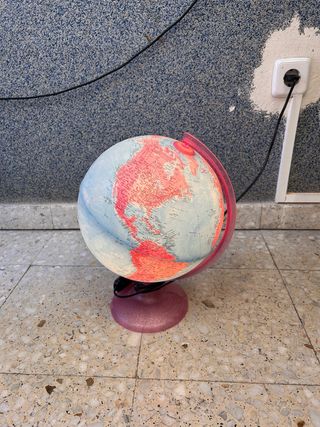 Globo terráqueo infantil