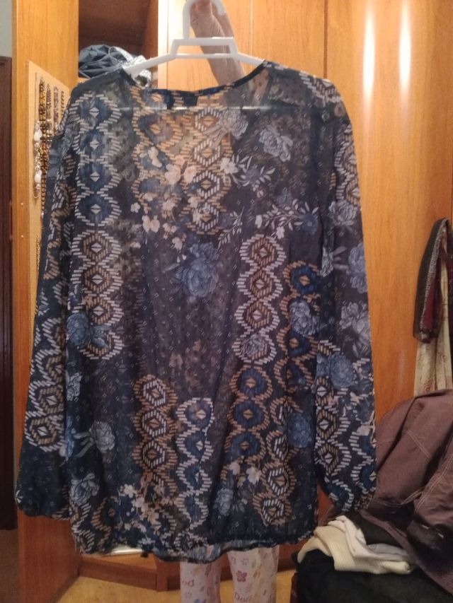 Blusa SPG estampada multicolor