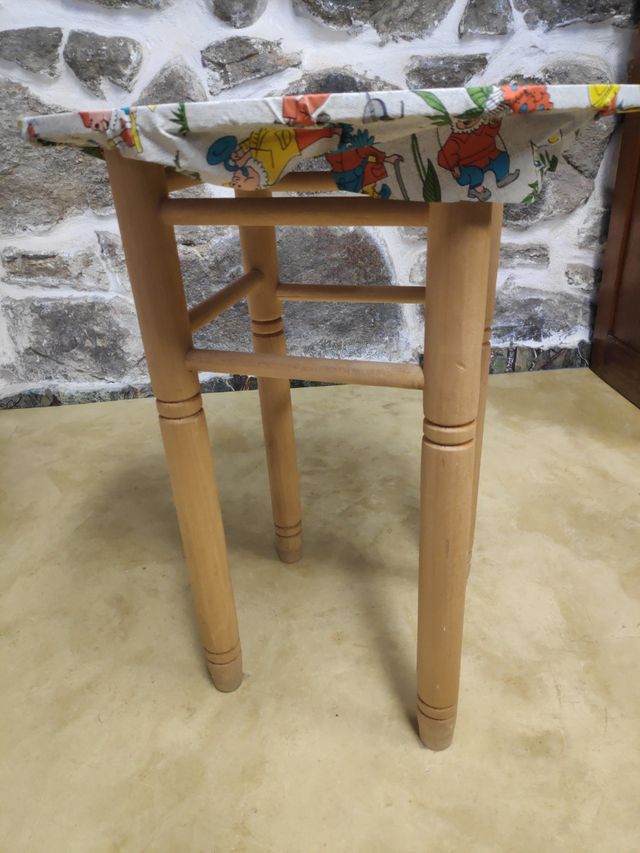 Mesa infantil redonda vintage