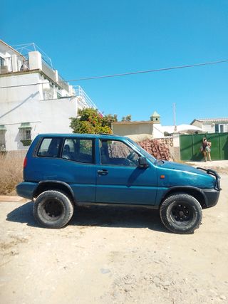 Nissan Terrano II 199
