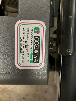 Máquina escribir Olivetti Linea 98
