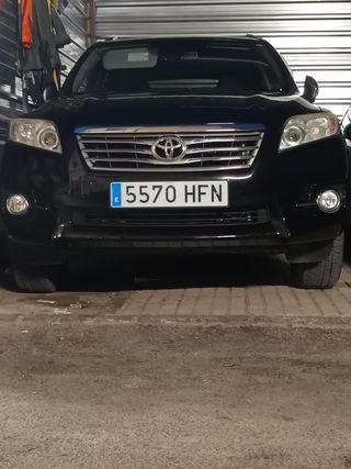 Toyota RAV4 2011