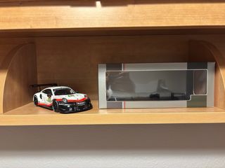 Porsche 911 RSR Le Mans 1/18