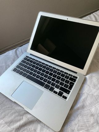 MacBook Air 13” (2015) – Para piezas o reparar
