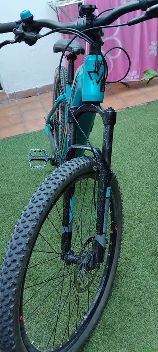 Bicicleta eléctrica montaña