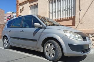 Renault Grand Scenic 2005