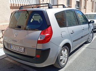 Renault Grand Scenic 2005
