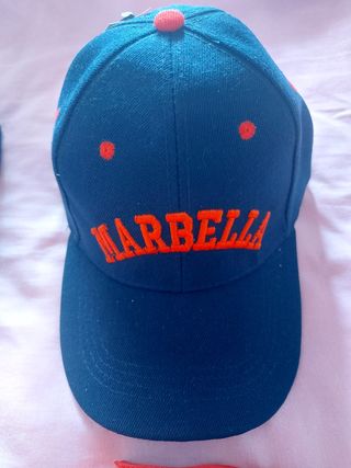 Gorras bordadas 
Marbella - 4 gorras