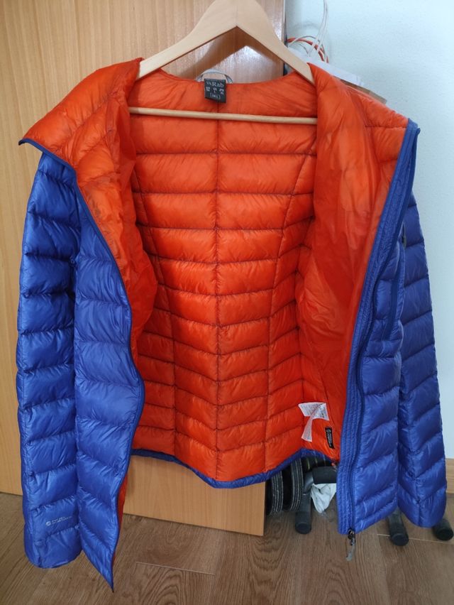 Plumas Rab Continuum Hoodie