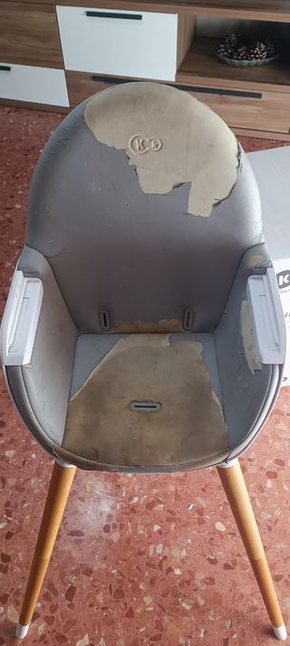 Trona bebé con desperfectos