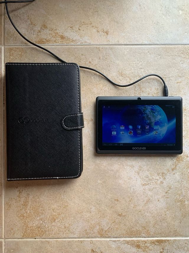 ACEPTO OFERTA - Tablet GOCLEVER con teclado