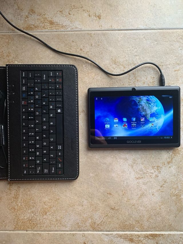 ACEPTO OFERTA - Tablet GOCLEVER con teclado